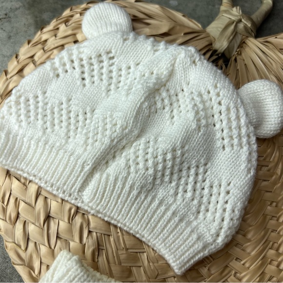 0-6 months Laura Ashley knit bottoms and hat set hat with bear ears - Picture 5 of 12